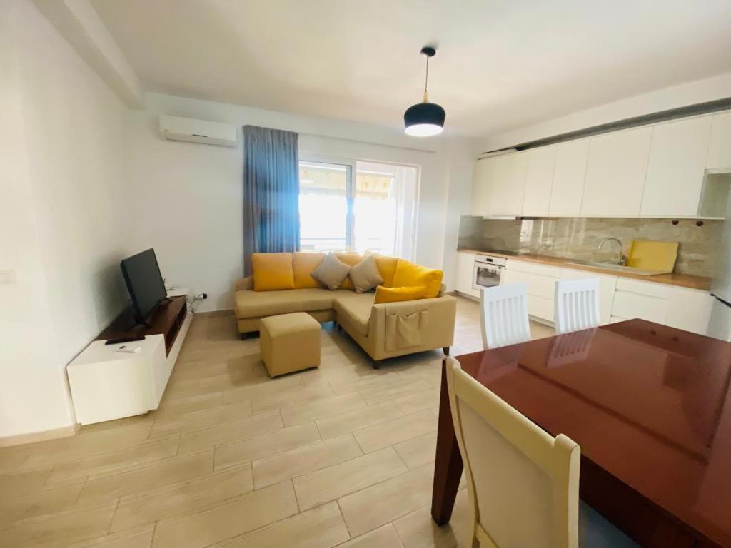 Cava Apartments Sarande Bagian luar foto