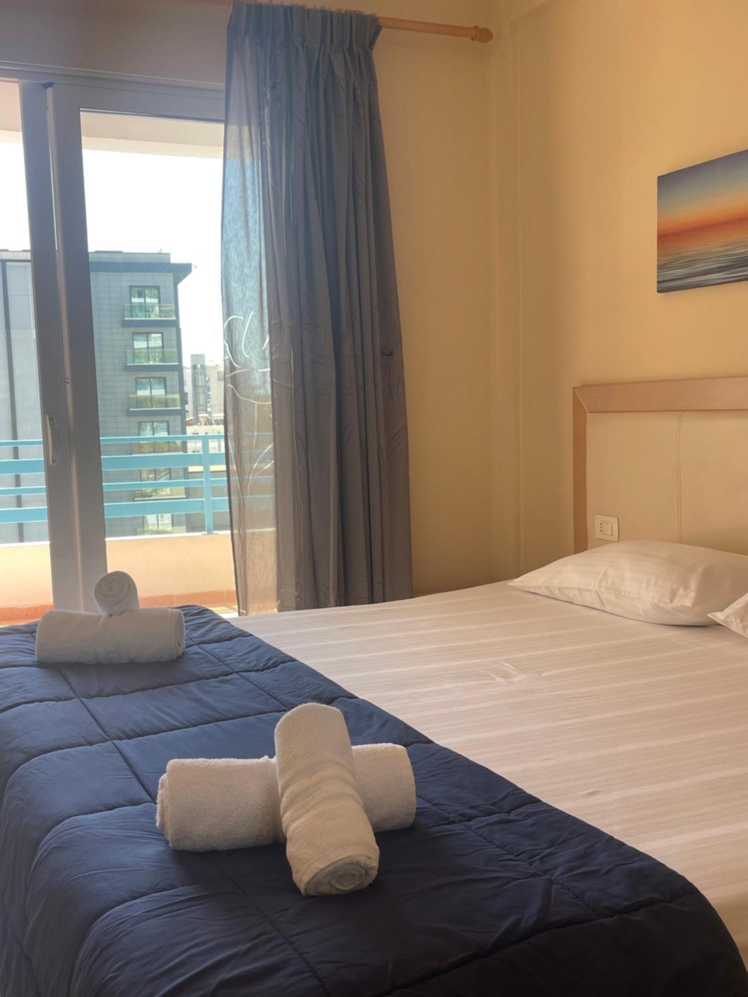 Cava Apartments Sarande Bagian luar foto