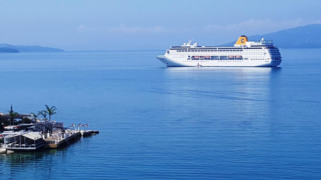 Cava Apartments Sarande Bagian luar foto