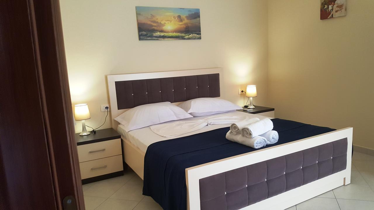 Cava Apartments Sarande Bagian luar foto