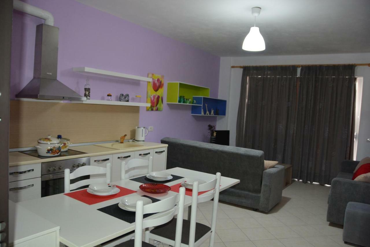 Cava Apartments Sarande Bagian luar foto