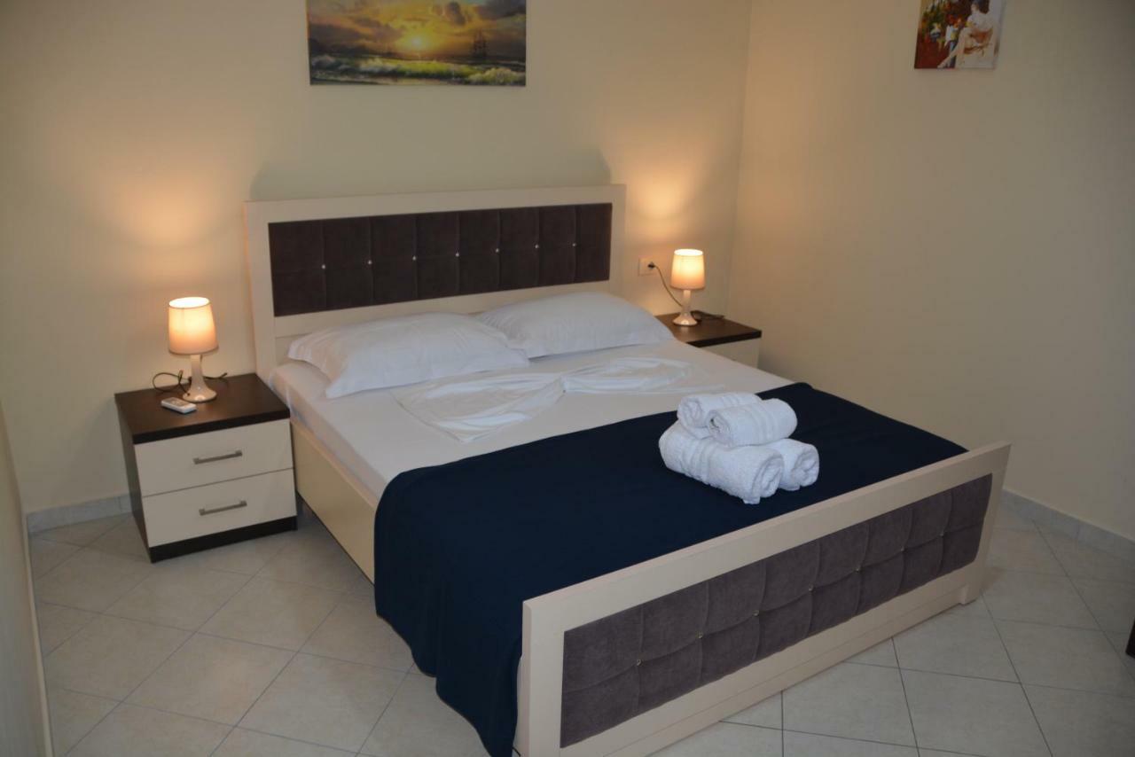 Cava Apartments Sarande Bagian luar foto
