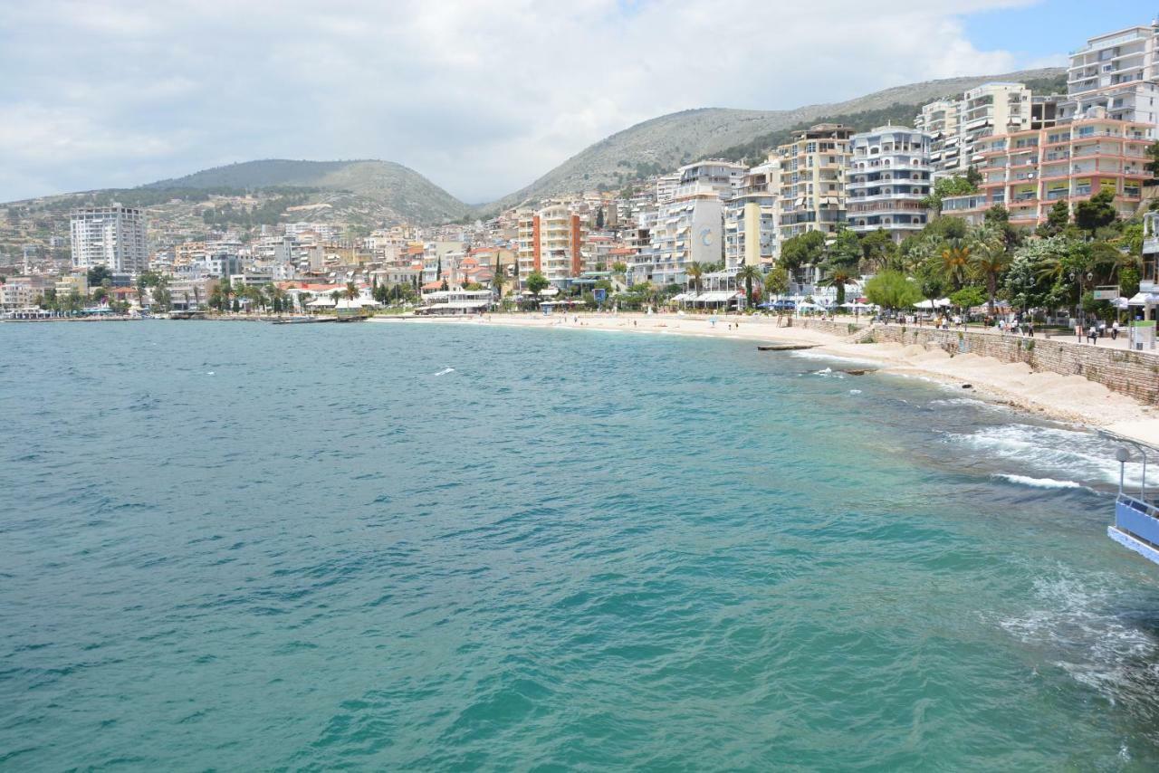 Cava Apartments Sarande Bagian luar foto
